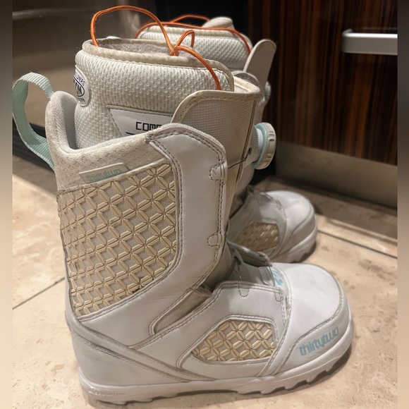 ThirtyTwo STW White Boa boots - Picture 3 of 7